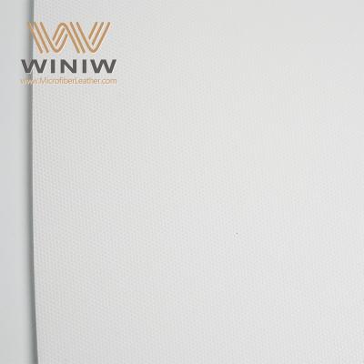 Износостойкая синтетическая кожа с текстурой нубука для мячей, используемых в матчах высокой интенсивности.